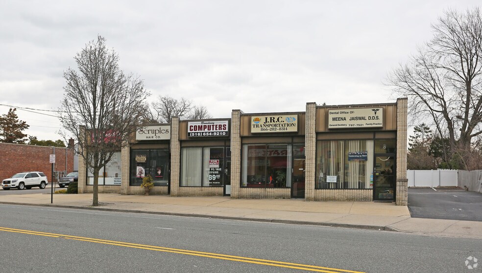 584-592 Broadway, Massapequa, NY for sale - Primary Photo - Image 1 of 1