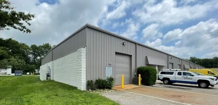 15481 Farm Creek Dr, Woodbridge, VA for lease Building Photo- Image 1 of 1