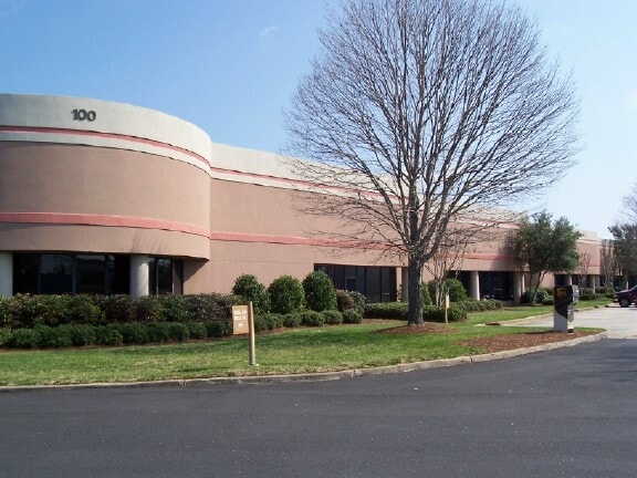 1590 N Roberts Rd, Kennesaw, GA for sale Building Photo- Image 1 of 1