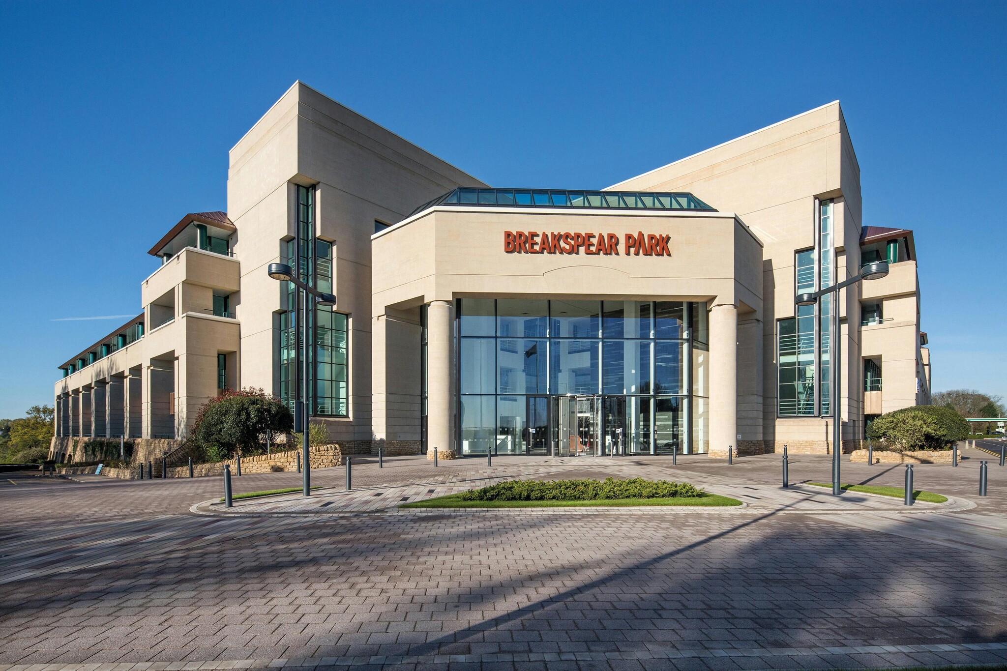 Breakspear Way, Hemel Hempstead for lease Building Photo- Image 1 of 35