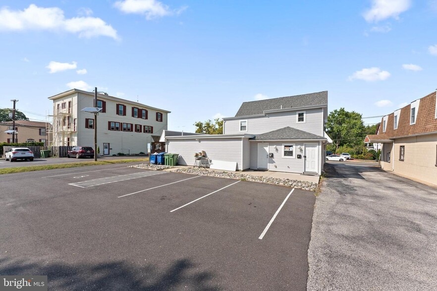 11 E Main St, Marlton, NJ for sale - Building Photo - Image 3 of 27