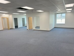 1011 SW Klickitat Way, Seattle, WA for lease Interior Photo- Image 2 of 4