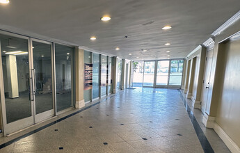 1125 E 17th St, Santa Ana, CA for lease Lobby- Image 2 of 3