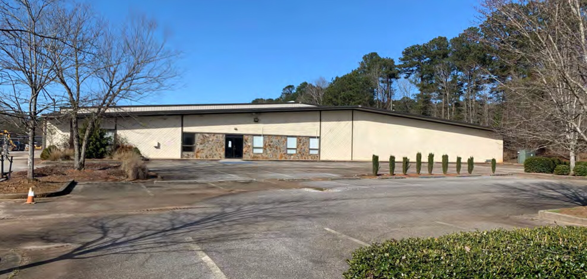 140 Herring Rd, Newnan, GA 30265