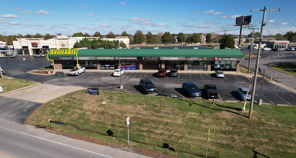 7701-7715 NW Prairie View Rd, Kansas City, MO for lease - Building Photo - Image 1 of 4