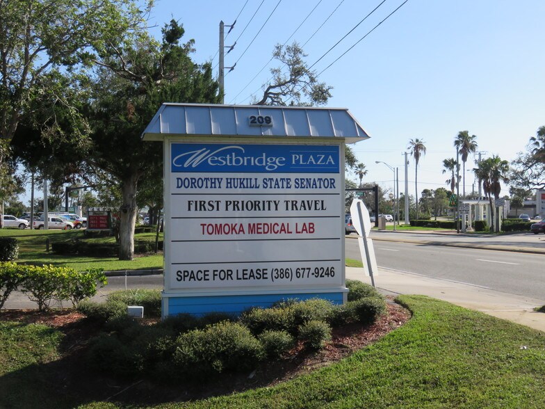 209 Dunlawton Ave, Port Orange, FL for sale - Building Photo - Image 1 of 1