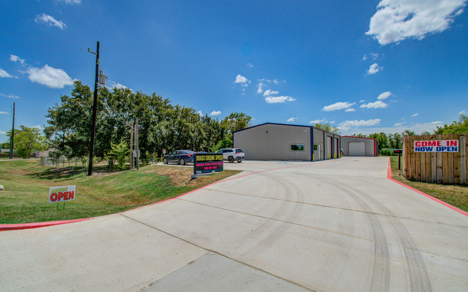 7514 Bailey Rd, Pearland, TX for lease - Building Photo - Image 2 of 22