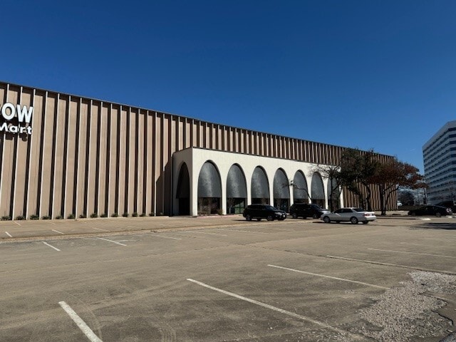 4355 Lyndon B Johnson Fwy, Dallas, TX for lease Building Photo- Image 1 of 6