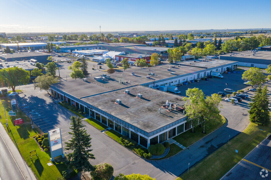 5901-5923 3rd St SE, Calgary, AB for lease - Building Photo - Image 3 of 11