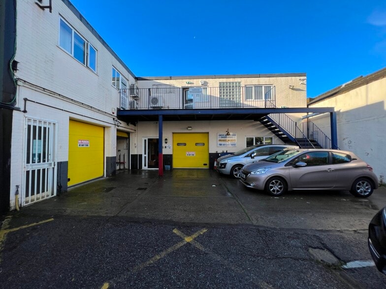 41-45 Lind Rd, Sutton for sale - Building Photo - Image 3 of 3