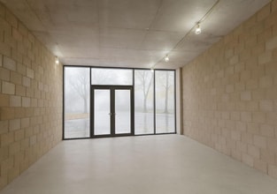 124 The Grv, London for lease Interior Photo- Image 2 of 3