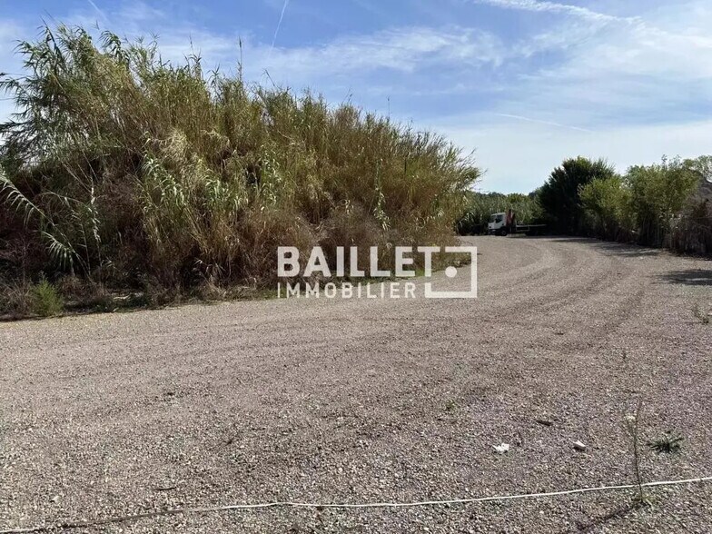 Land in Antibes for lease - Building Photo - Image 2 of 4