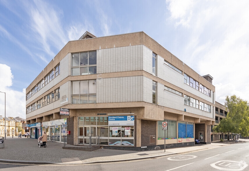 27-35 Osborne St, Grimsby for sale - Building Photo - Image 1 of 1