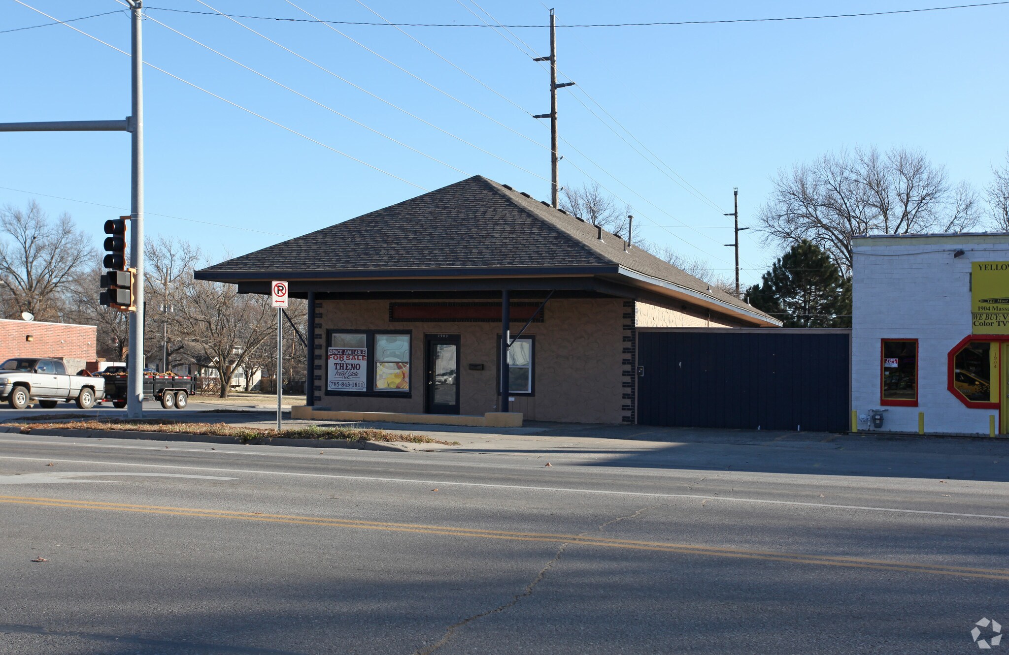1900 Massachusetts St, Lawrence, KS for sale Primary Photo- Image 1 of 1