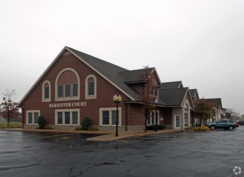 9211 Broadway, Merrillville, IN for lease - Primary Photo - Image 1 of 11