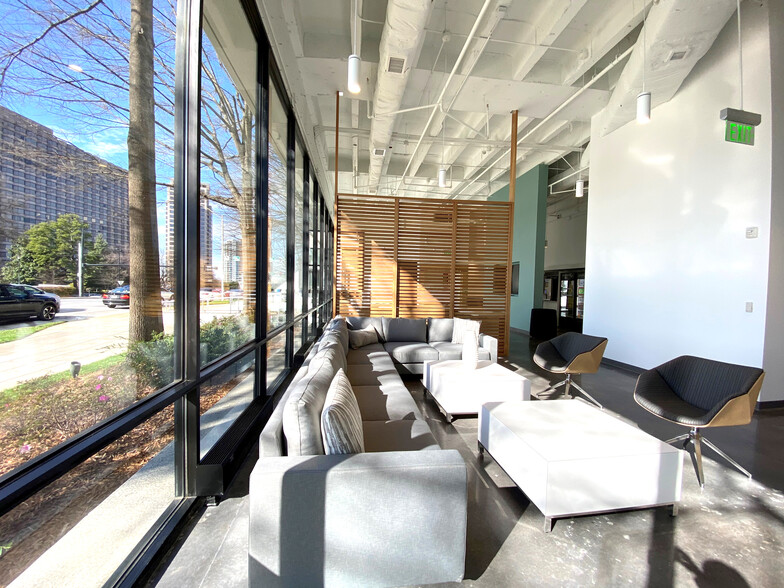 3445 Peachtree Rd NE, Atlanta, GA for lease - Interior Photo - Image 2 of 26