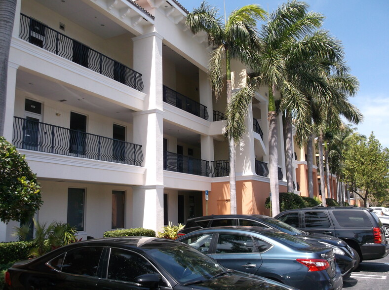 2465 Mercer Ave, West Palm Beach, FL for sale - Building Photo - Image 3 of 11