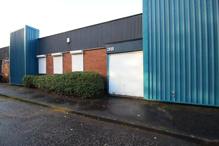 26-32 Westgarth Pl, East Kilbride for lease - Building Photo - Image 2 of 6