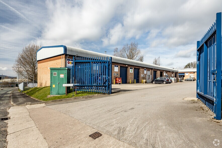 Balderstone Clos, Burnley for lease - Building Photo - Image 2 of 3