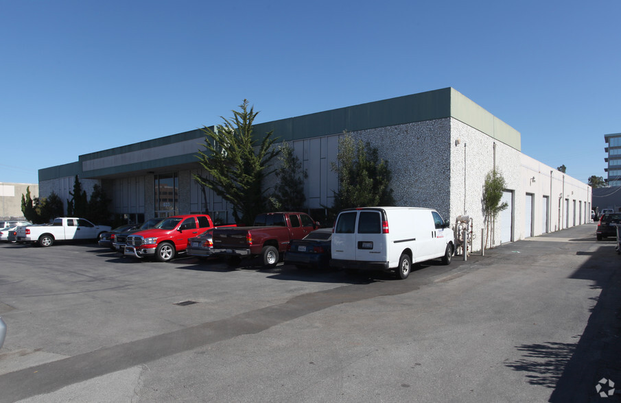 833 Mahler Rd, Burlingame, CA for lease - Building Photo - Image 3 of 7