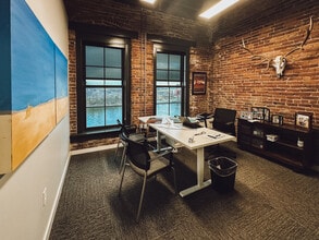 144 2nd Ave N, Nashville, TN for sale Interior Photo- Image 2 of 3