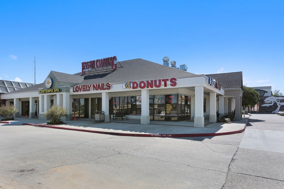 5725 Essen Ln, Baton Rouge, LA 70810