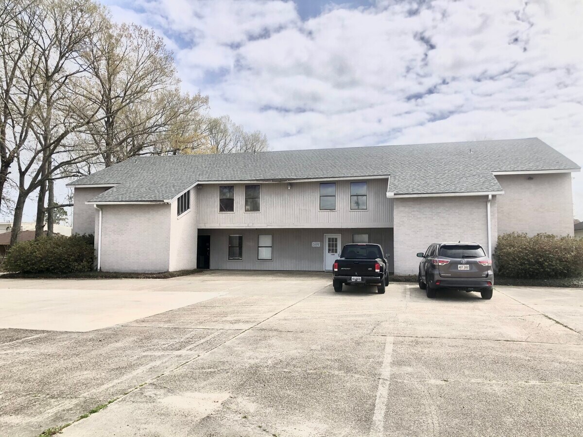 5917 Jones Creek Rd, Baton Rouge, LA 70817