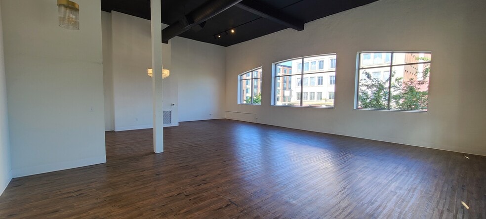 120 Commercial St NE, Salem, OR for lease - Interior Photo - Image 3 of 11