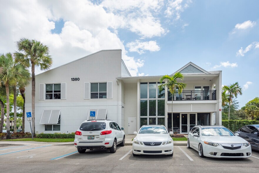 1380 N University Dr, Plantation, FL for sale - Building Photo - Image 1 of 1