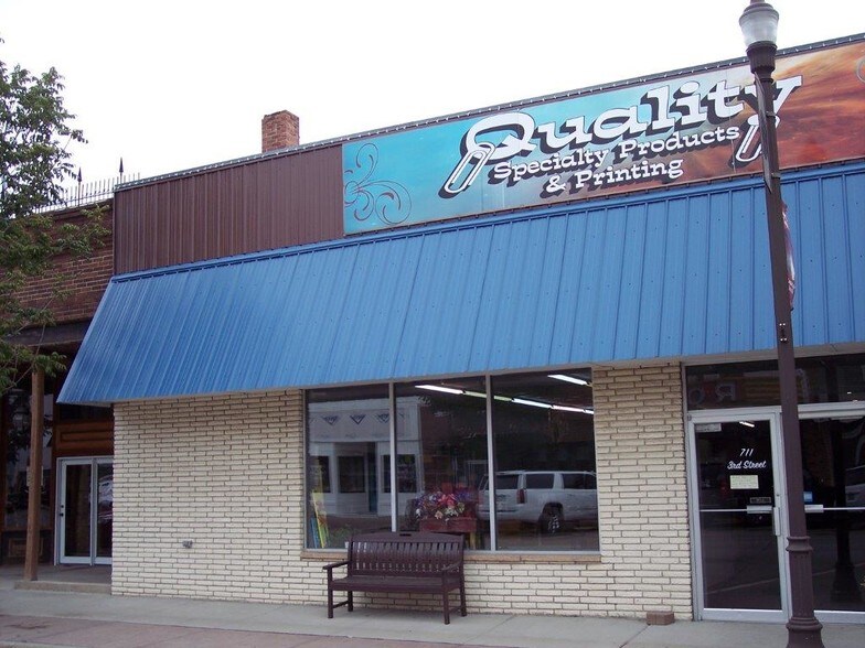 711 3rd St, Langdon, ND 58249