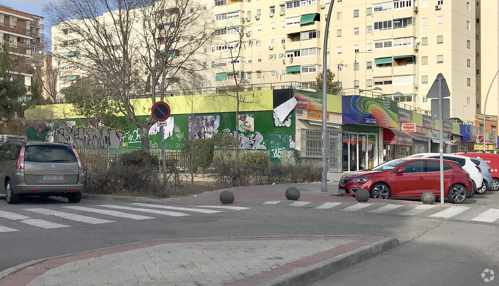 Calle Dinamarca, Fuenlabrada, Madrid for lease - Building Photo - Image 1 of 4