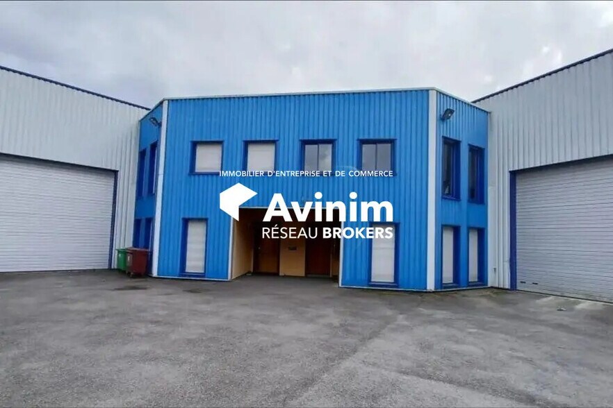 Industrial in Chelles for lease - Building Photo - Image 1 of 7