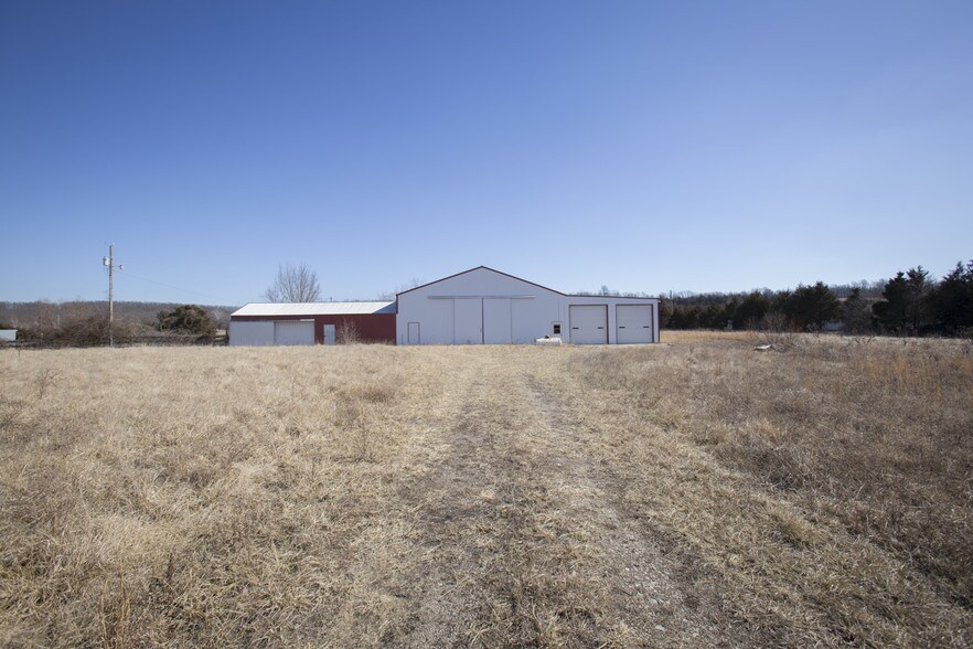 2700 Northview Rd, Marshfield, MO 65706