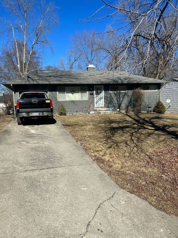 7406 E 112th St, Kansas City, MO for sale Primary Photo- Image 1 of 2