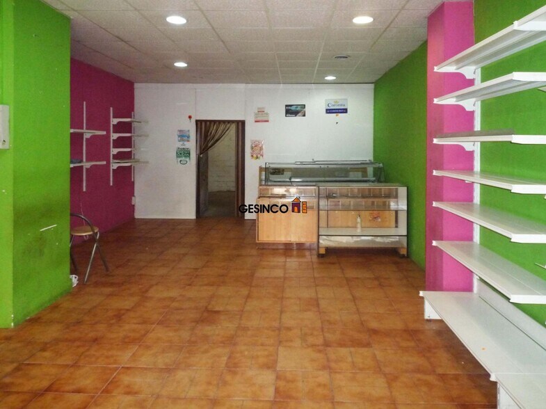 Retail in Ontinyent, Valencia for sale - Building Photo - Image 2 of 5
