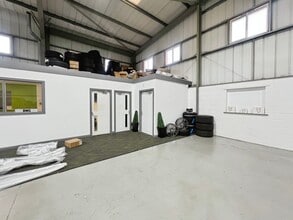 Bythell Ct, Burnley for lease Interior Photo- Image 1 of 2