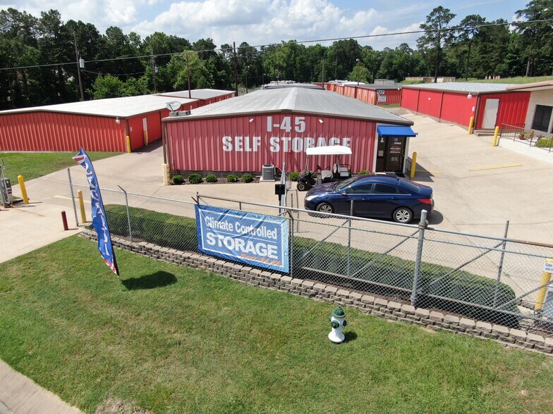 700 S Interstate 45, Huntsville, TX for sale - Building Photo - Image 1 of 1