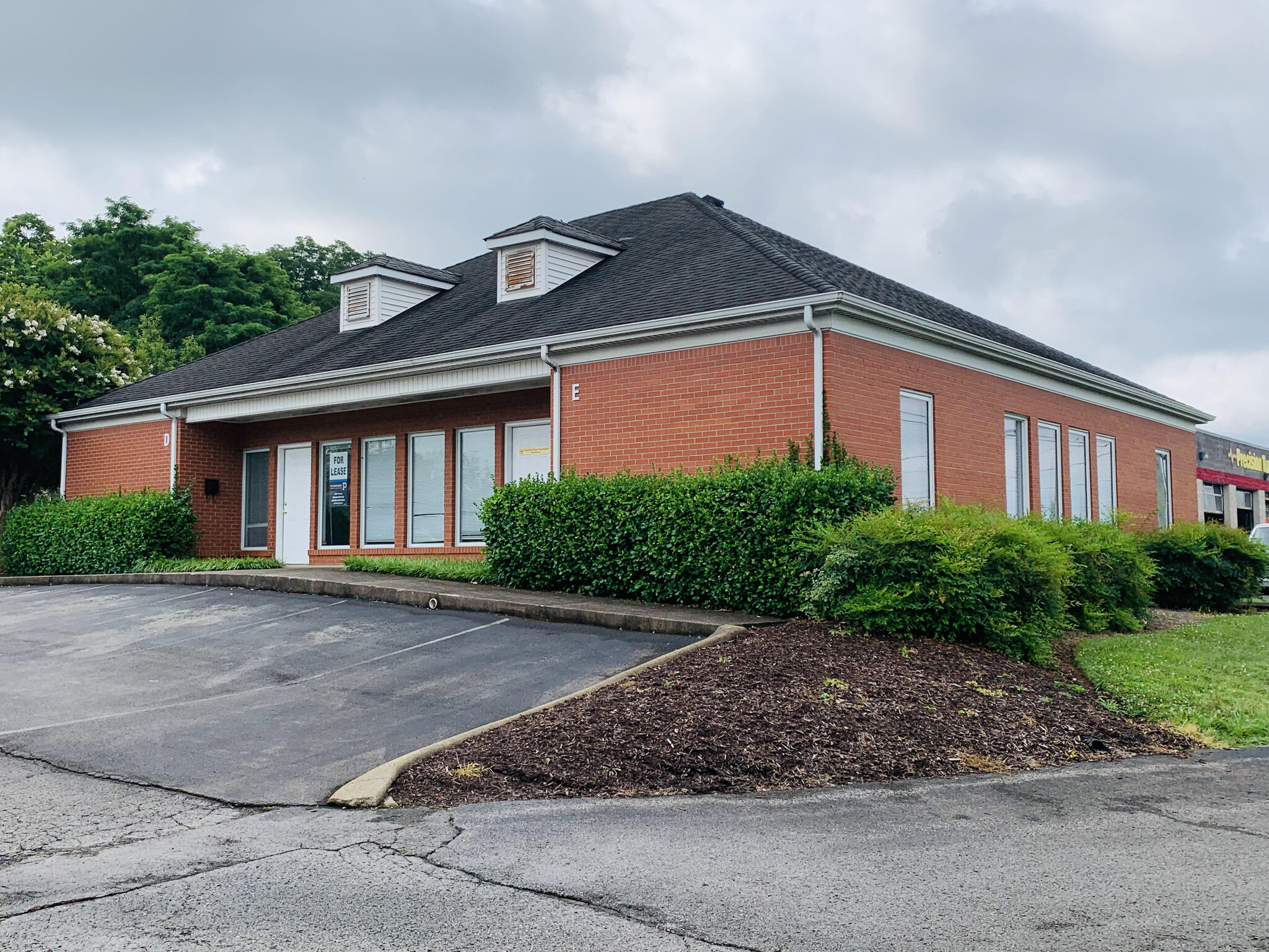 1806 Memorial Blvd, Murfreesboro, TN for sale Building Photo- Image 1 of 1