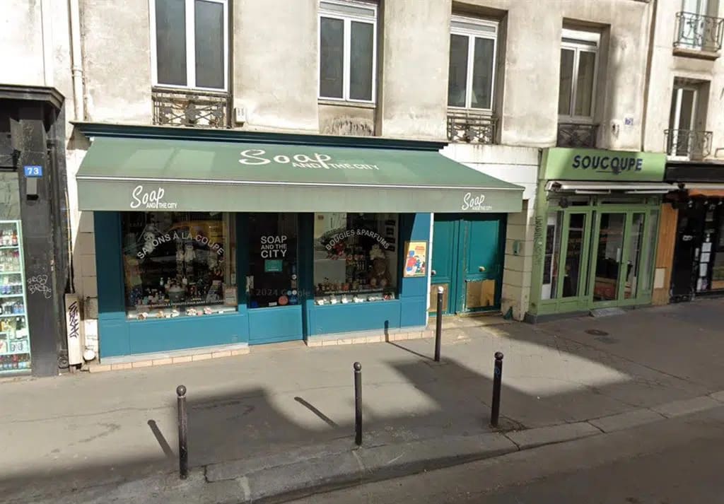 Retail in Paris for sale Building Photo- Image 1 of 3