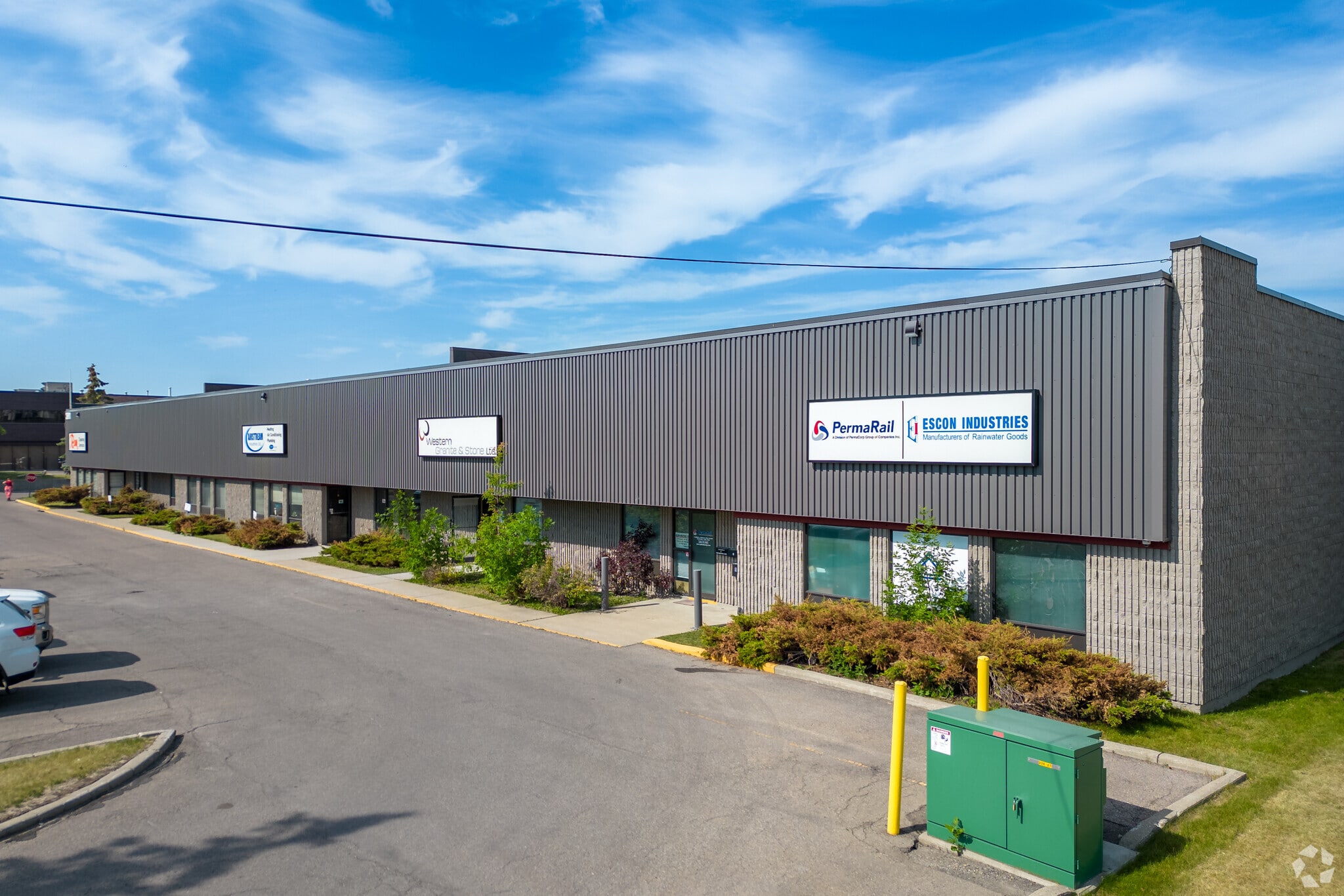 3611 27th St NE, Calgary, AB for sale Primary Photo- Image 1 of 1