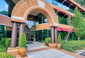 9755 Dogwood Rd, Roswell, GA for lease Building Photo- Image 1 of 16