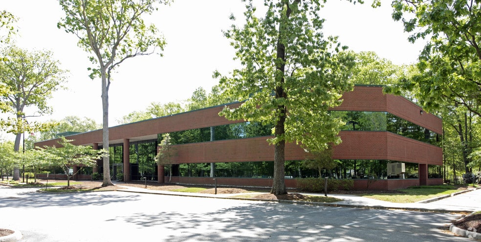 521 Butler Farm Rd, Hampton, VA for sale - Building Photo - Image 2 of 6