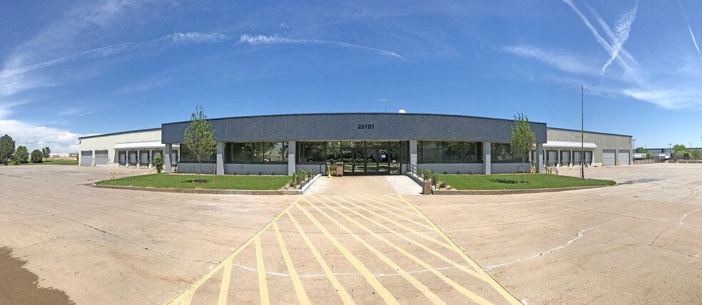 20101 E 36th Dr, Aurora, CO for sale - Primary Photo - Image 1 of 1