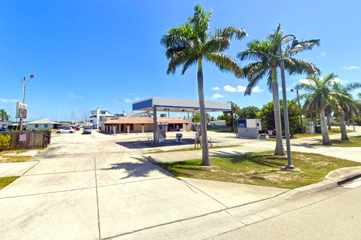 1004-1010 Seaway Dr, Fort Pierce, FL for sale Primary Photo- Image 1 of 17
