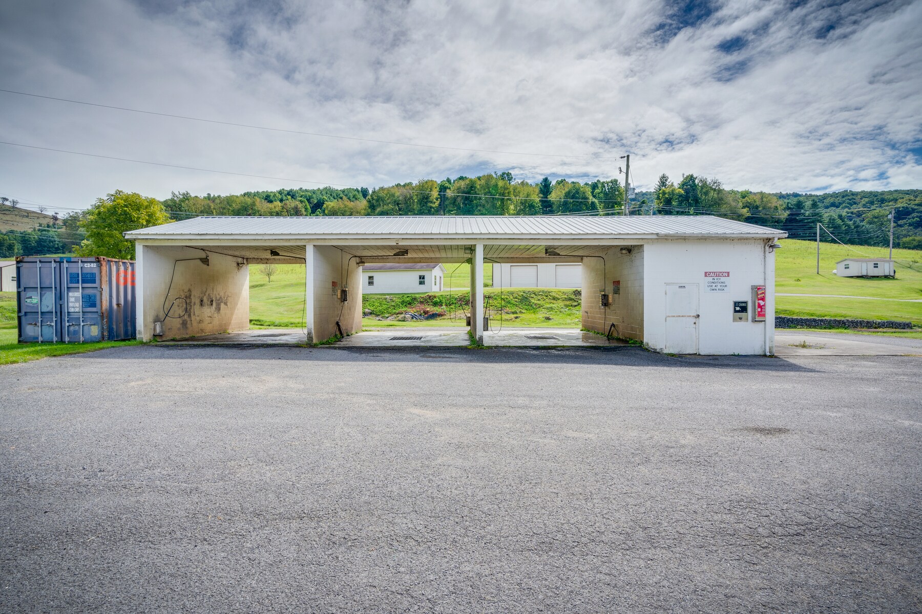 17790 US19, Rosedale, VA 24280 SelfService Car Wash and Extra Land