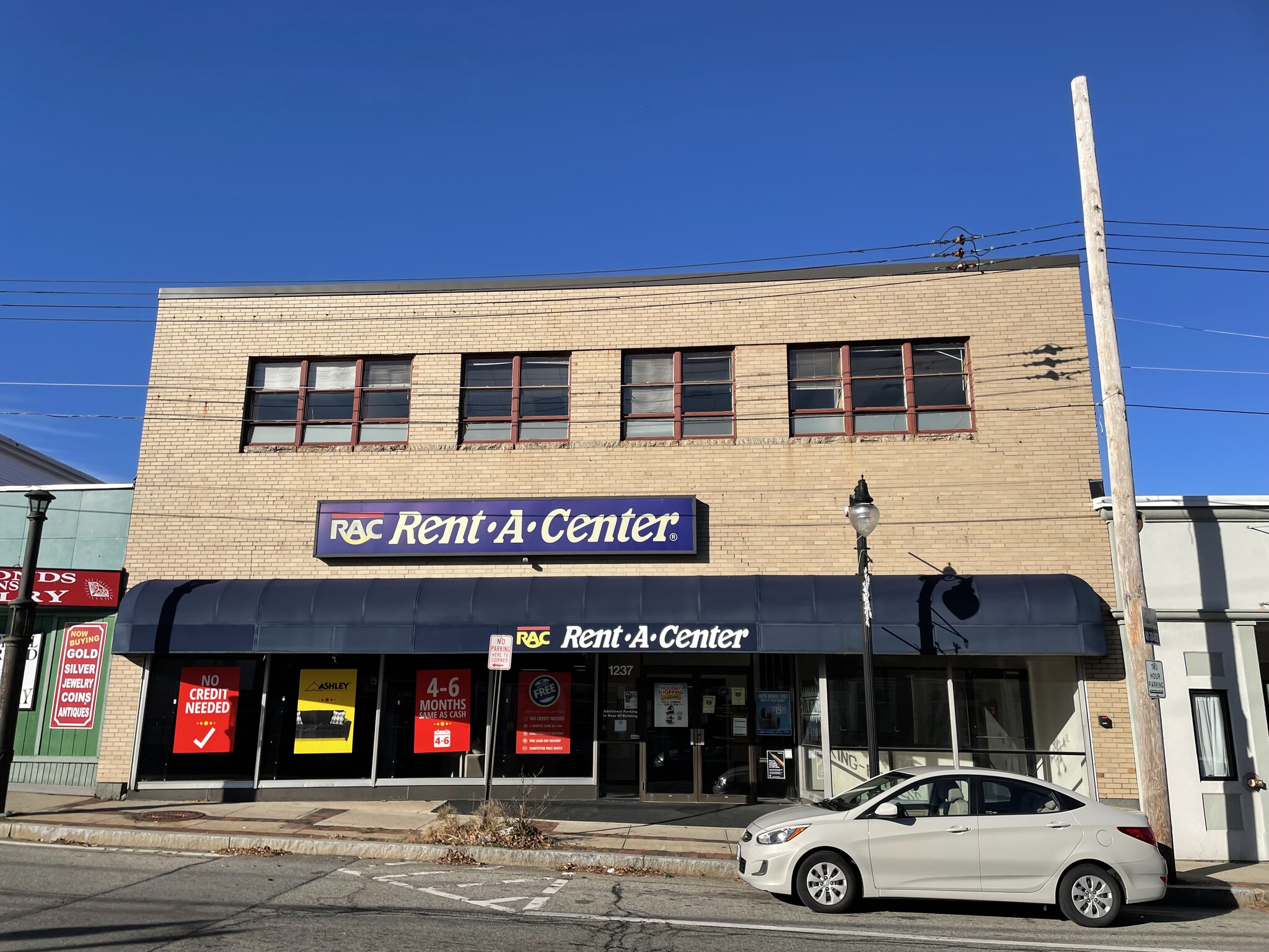 1237 Main St, West Warwick, RI for sale Building Photo- Image 1 of 1