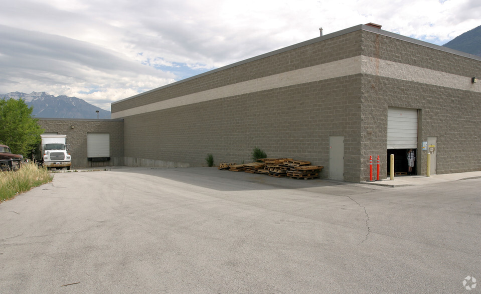 1002-1020 S 250 E, Provo, UT for lease - Building Photo - Image 3 of 7