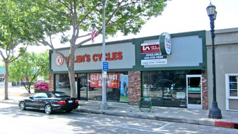 142-144 E Huntington Dr, Arcadia CA - Convenience Store