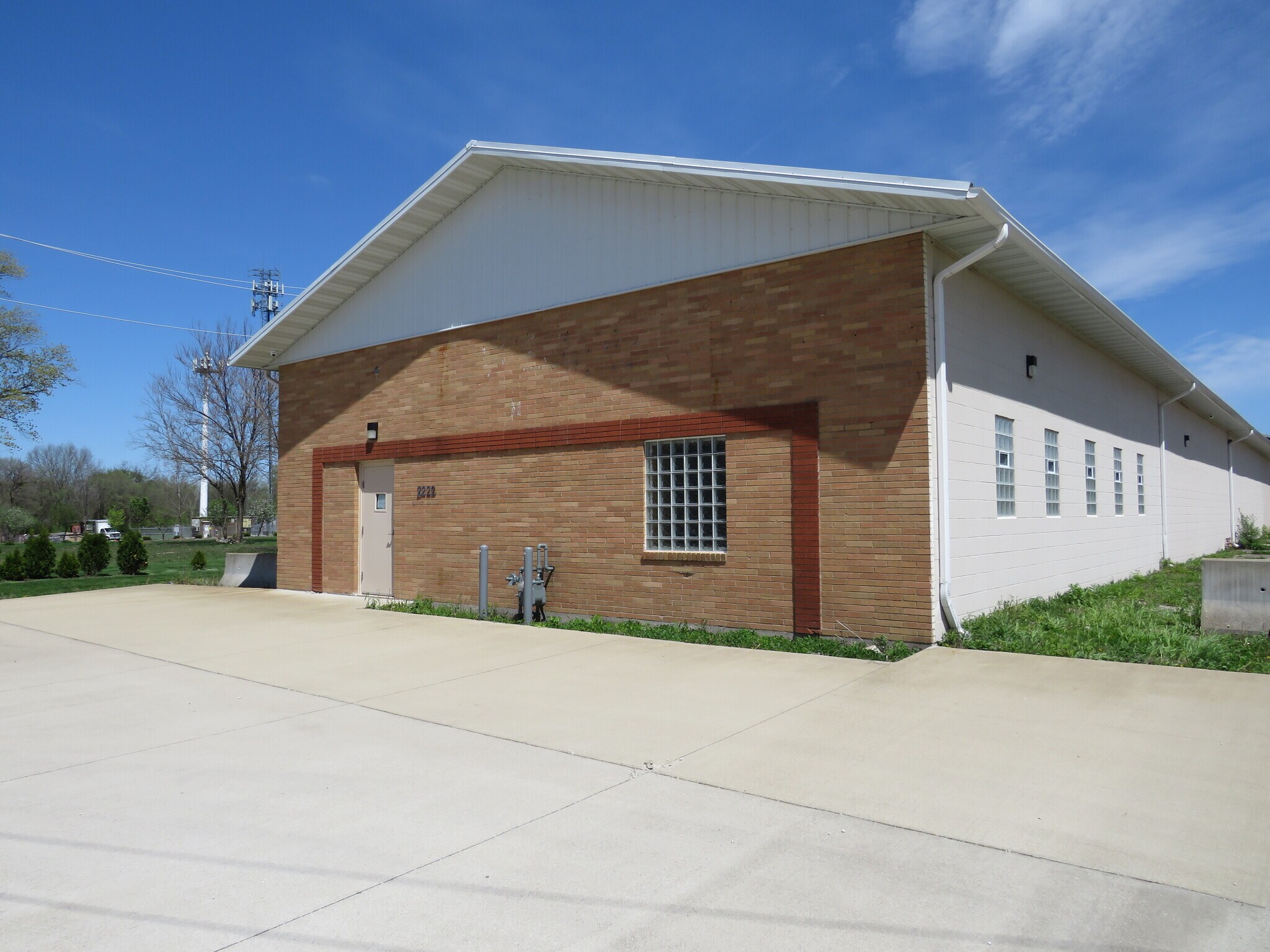 2222 E Maple St, Kankakee, IL for lease Building Photo- Image 1 of 29