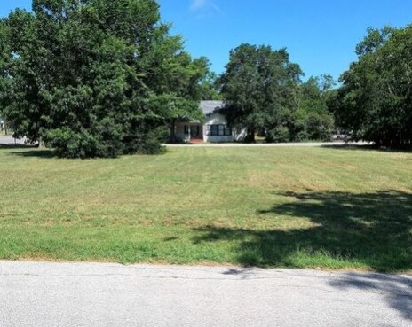 305 E Yeagua St, Groesbeck, TX for sale Primary Photo- Image 1 of 1